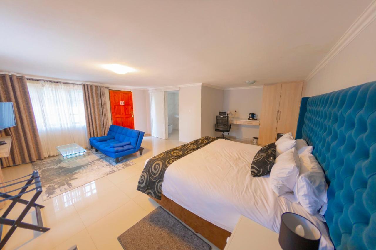 Green Lagoon Guest House Габороне Экстерьер фото